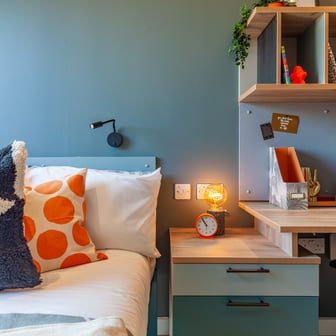 Classic En Suite - Image 2